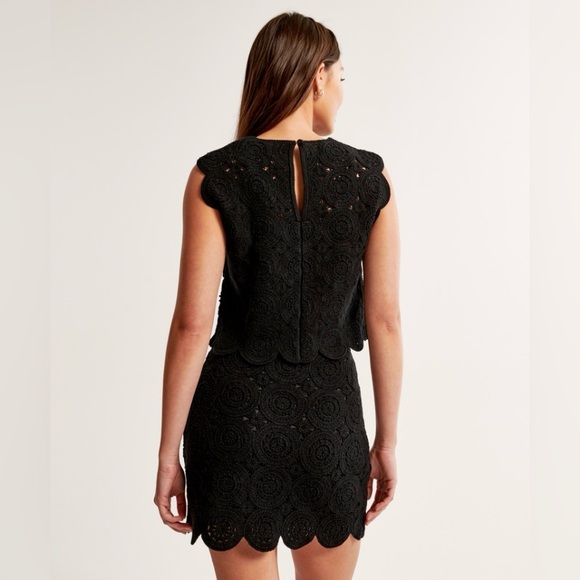 NWT Abercrombie Crochet-Style Mosaic Tile Shell Top - Picture 4 of 8